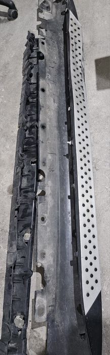 Порог BMW e70 правий