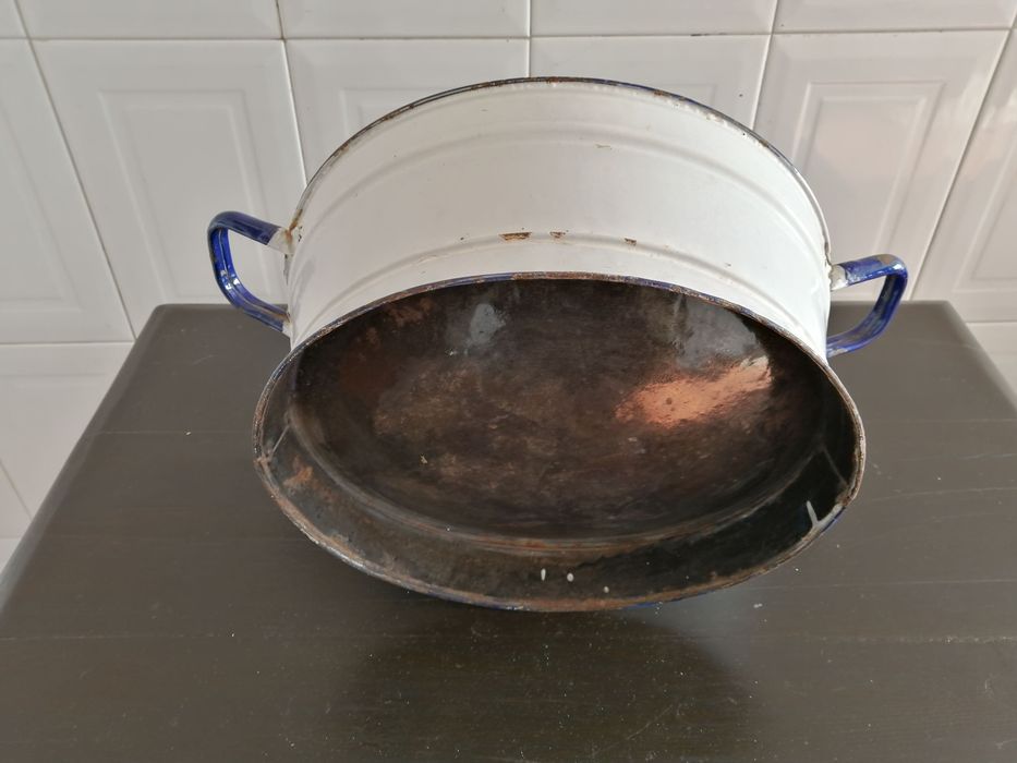 antiga bacia oval em esmalte 41x26x16