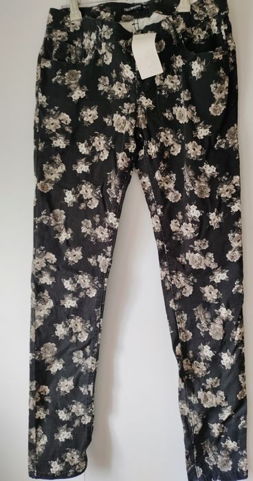 Джинси квітковий принт 38р. на М нові джинсы