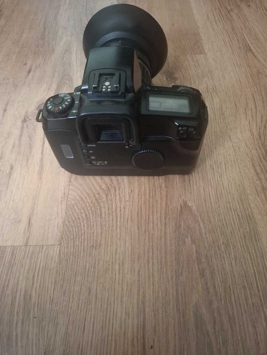 Canon eos 5.        .