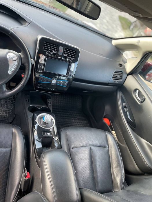 Nissan leaf 30kw