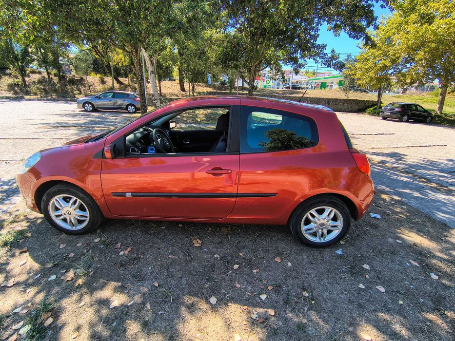 Renault Clio III 1.2 gasolina