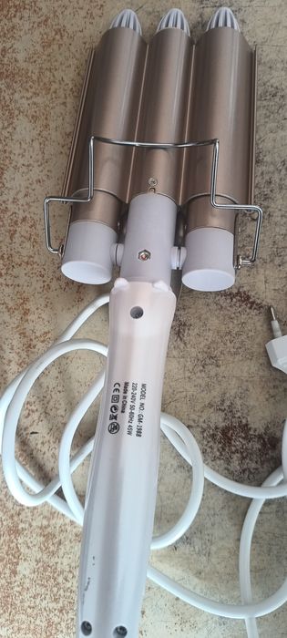 Продам плойку geemy