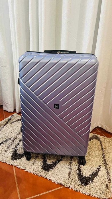 Mala Grande 32 kg ABS 4 Rodas  removíveis