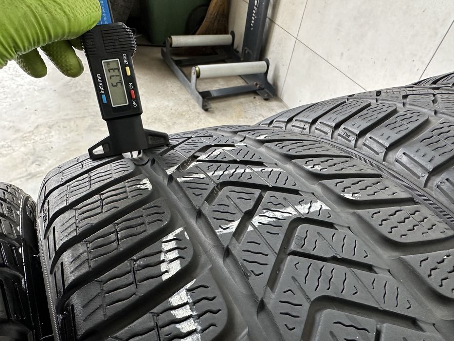 Резина Шини Скати Зима 235.35.R19 Pirelli 2020