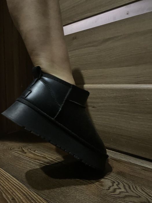 угги чорні натуральна кожа