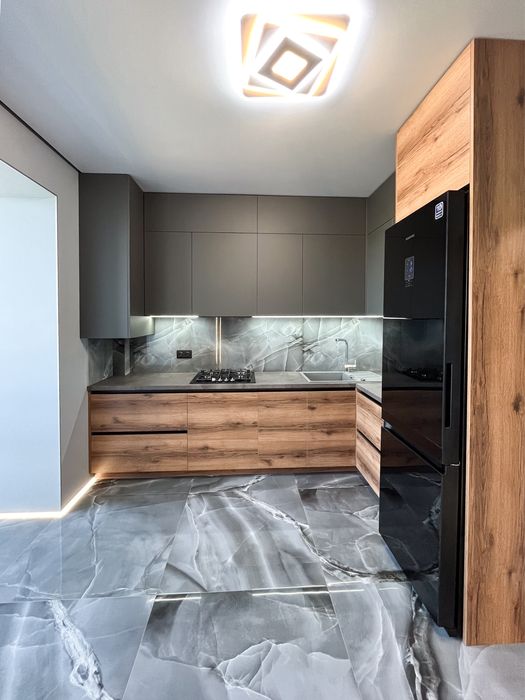 Vip Квартира  луцьк подобово яровиця центер  супернова оренда будинок