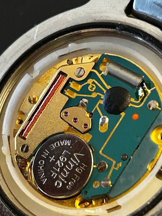 Вінтажний swiss made годиник