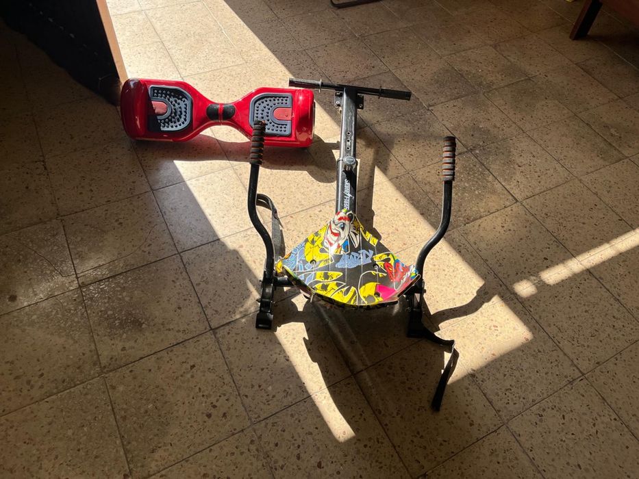 Vendo Hoverboard com kart.