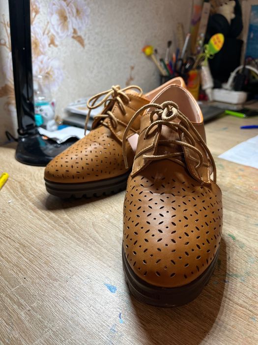 Босоніжки закриті