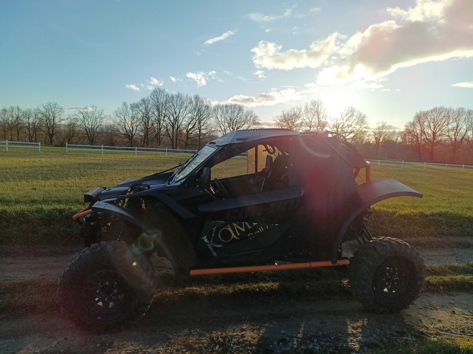 CAN AM MAVERICK X3 TURBO brp UTV SSV Buggy  Polaris RZR yxz zforce 4x4