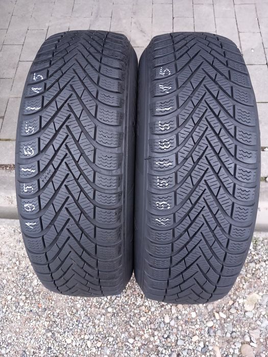 2x Opony Używane Zimowe 195/65R15 Pirelli