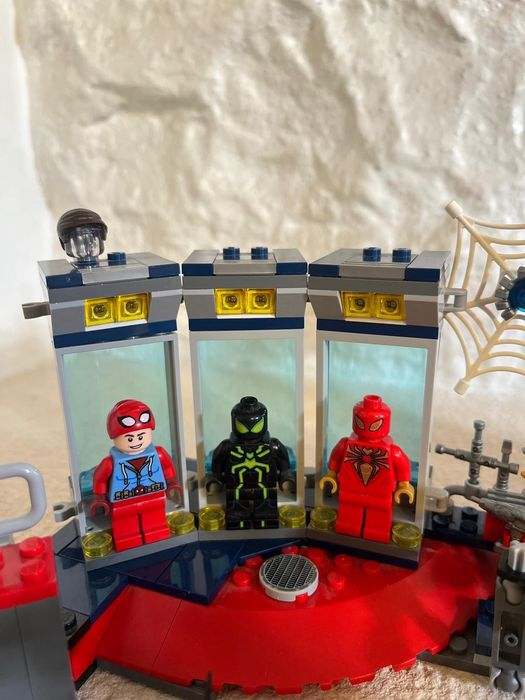 Ataque ao esconderijo de Spider-Man [Lego 76175)