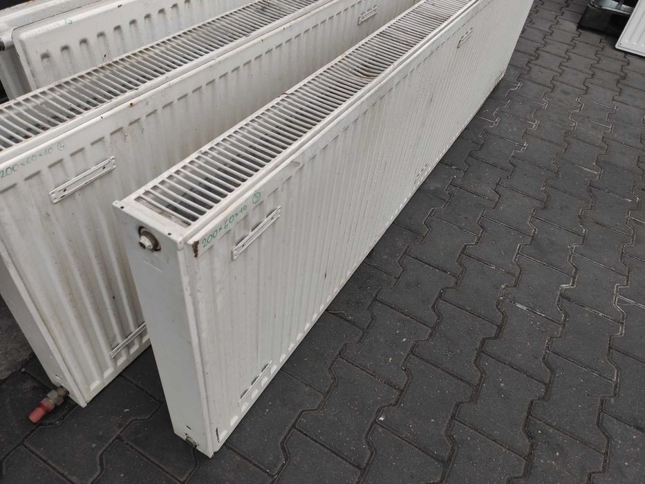 Duży grzejnik stalowy panelowy płytowy 200x60x10 cm (Typ 22)