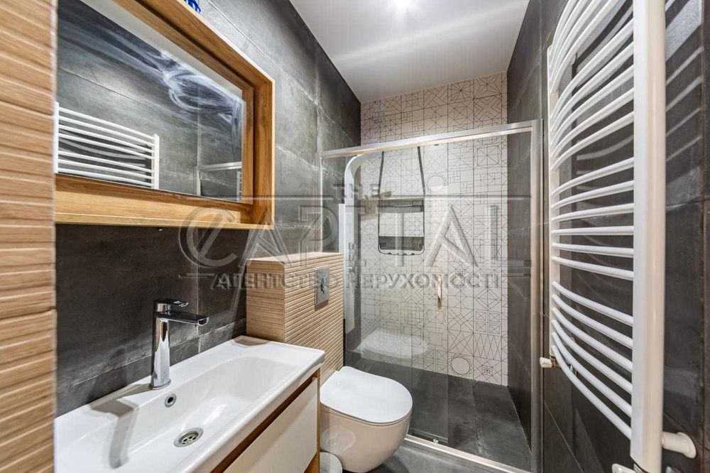 Здається в оренду шикарний будинок в Пущі Водиці 330м2 24 соток