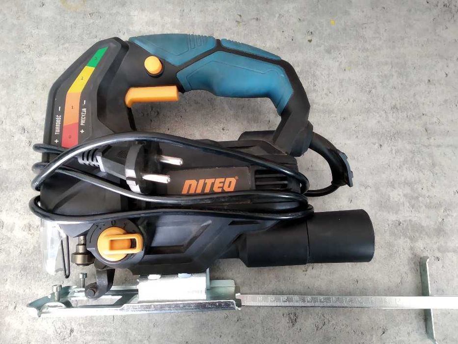 wyrzynarka 710 Watt