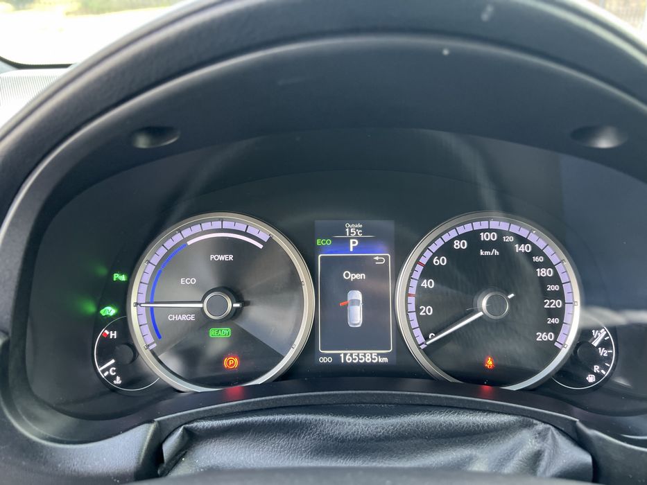 Lexus NX300h F-sport — photo 2