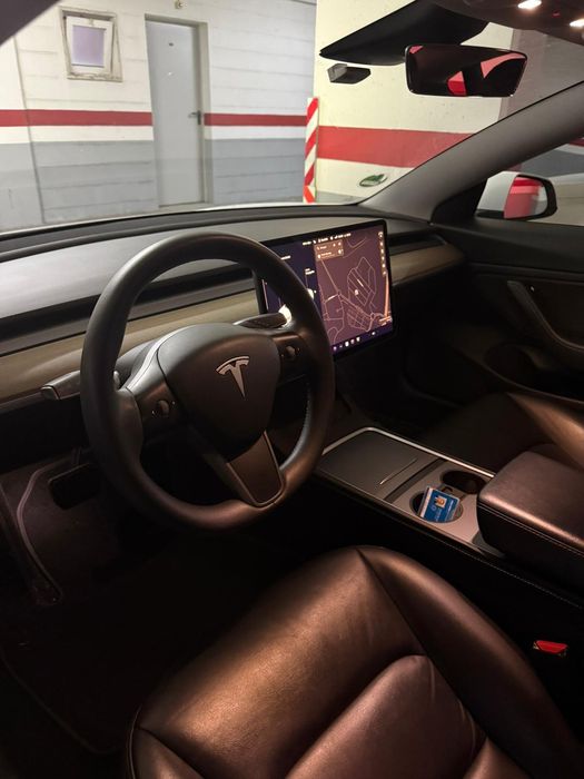 Tesla Model 3 AWD Long Range
