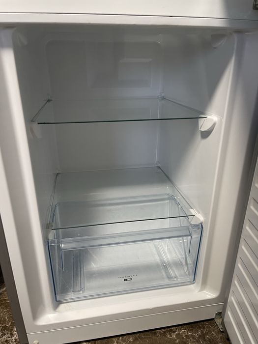 Продам холодильник AEG
