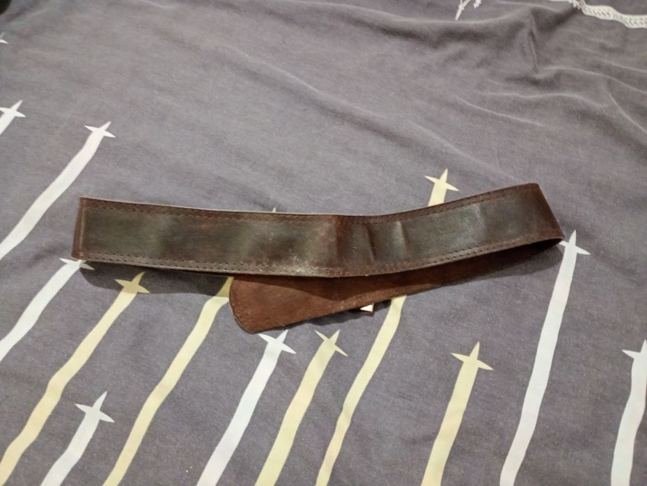 Шкіряний ремінь ремінець пасок