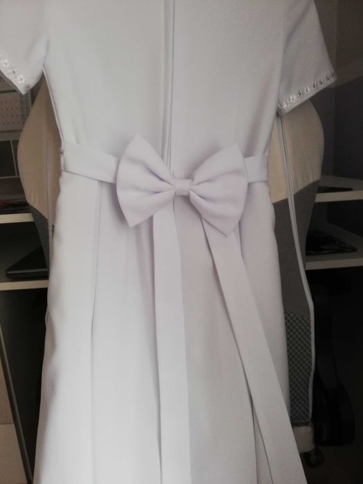 Suknia komunijna, 2 bolerka, torebka, wianek, rękawiczki 134