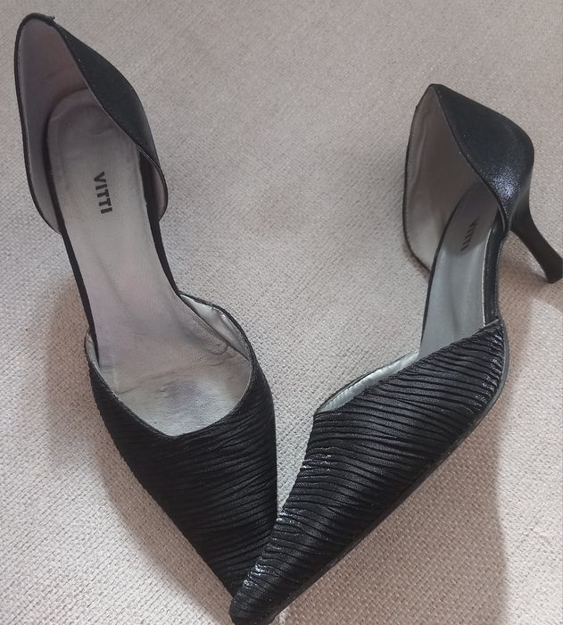 Sapatos seda selvage.