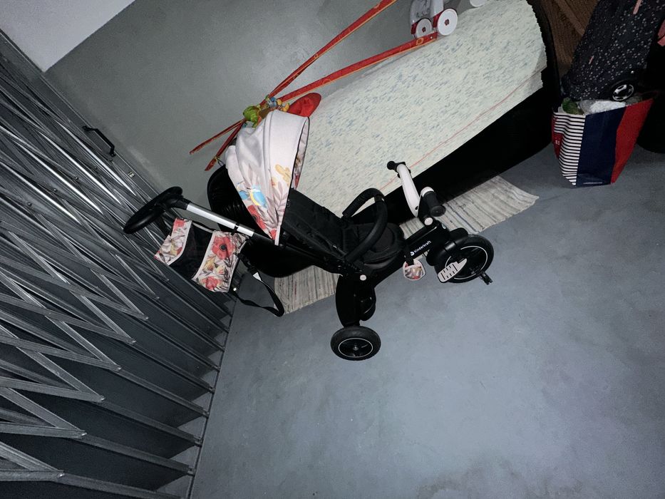 Triciclo evolutivo Kinderkraft dobrável e desmontável