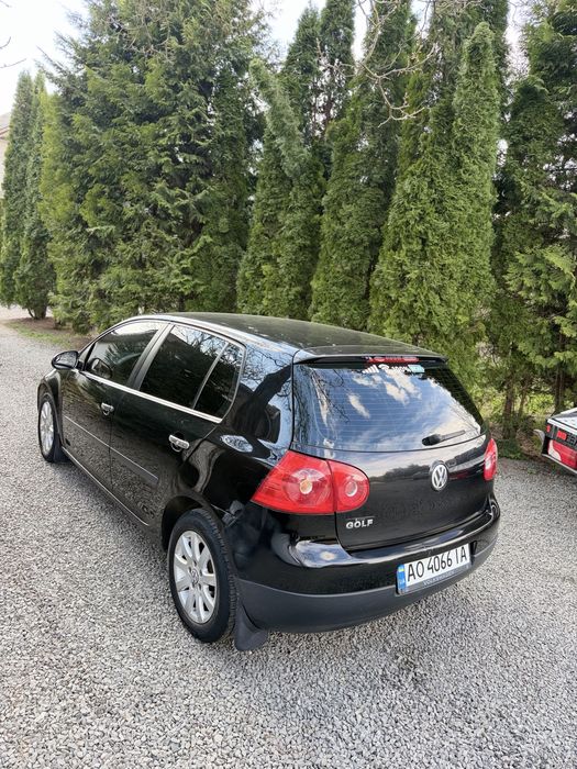 Гольф 5 ( 1.4 бензин,механіка) гарний стан!