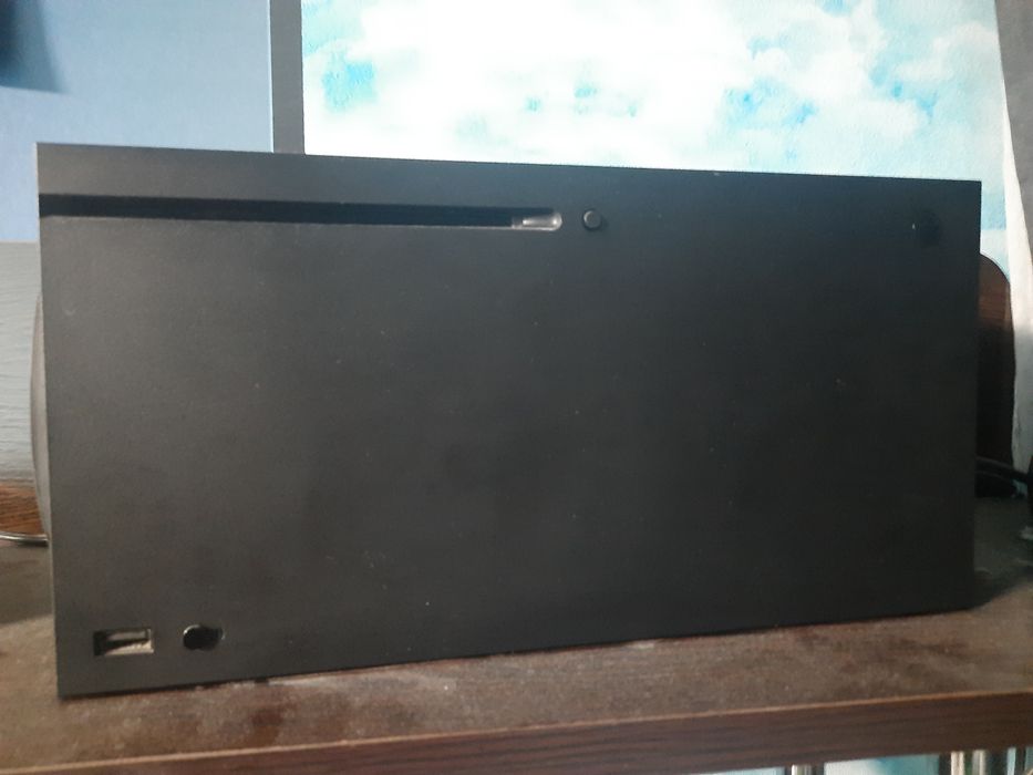 Xbox Series x 2 джойстика наушники xbox и xbox винчестер 4тб