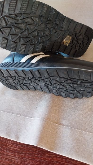 Buty uniwersalne