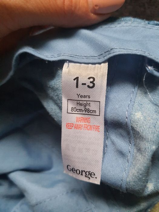 Блакитна кепочка george