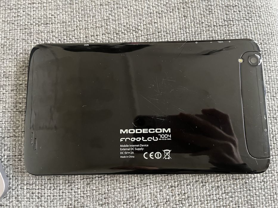 Tablet modecom 7004
