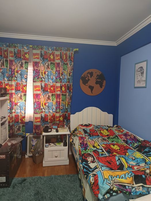Conjunto de roupa capa e cortinas Marvel