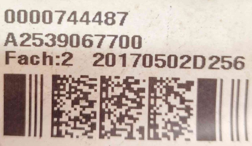 Farolim da Mala Esquerdo a2539067700 - MERCEDES-BENZ GLC