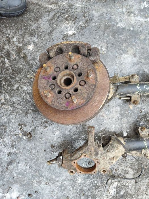 Ford Transit MK7 2.2 TDCi Mcpherson prawy lewy przód amortyzator sprężyna piasta zwrotnica
