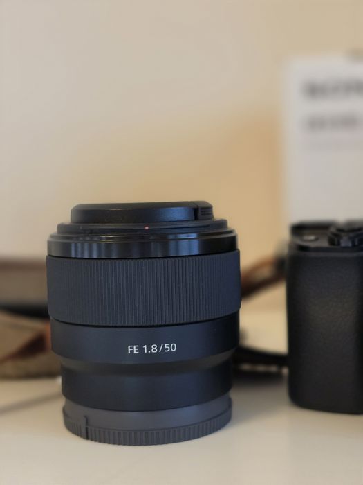 Sony a6100 + Kit Lens + 1.8/50mm c/ Extensão Garantia e Seguro