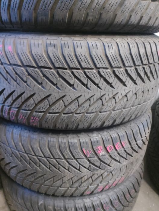 Продам зимние шины 225/55r17
