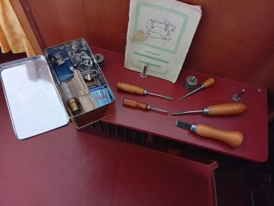 Швейная машина Lada 236-1