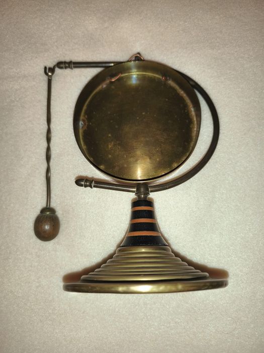 Congo de mesa em cobre