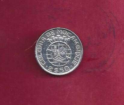 MOÇAMBIQUE  Ex-Colonia Portuguesa  2$50  1950 PRATA  Bonita