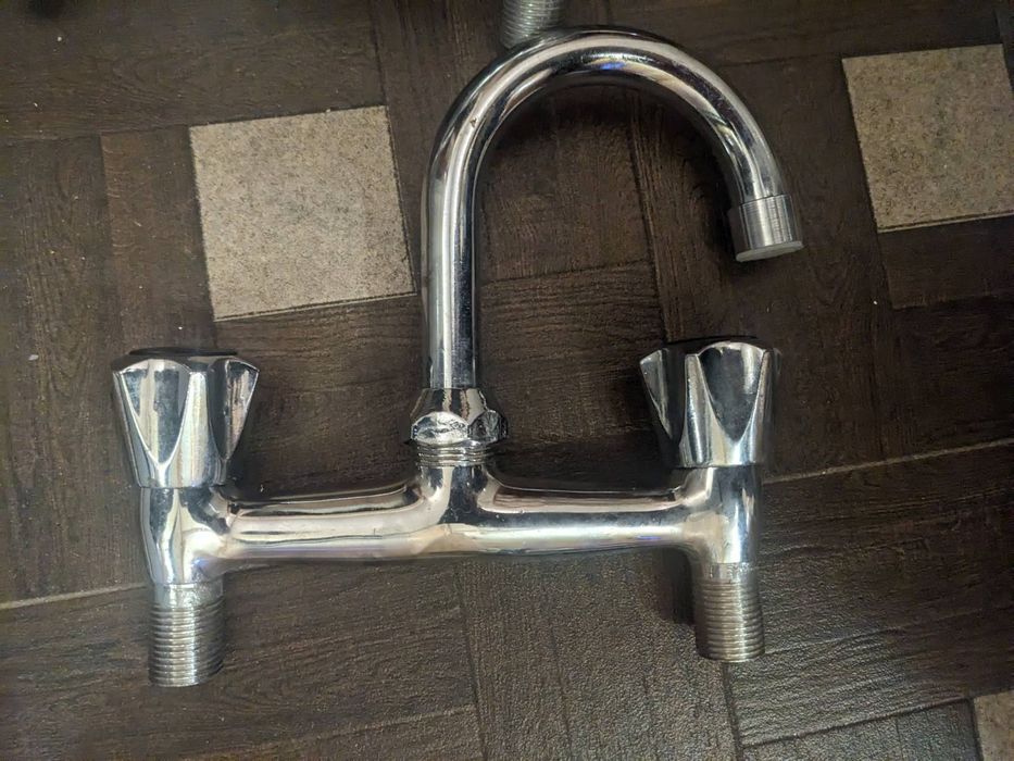 Смеситель из нержавеющей стали