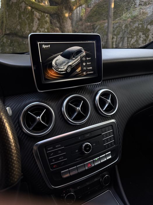 Mercedes A180d AMG