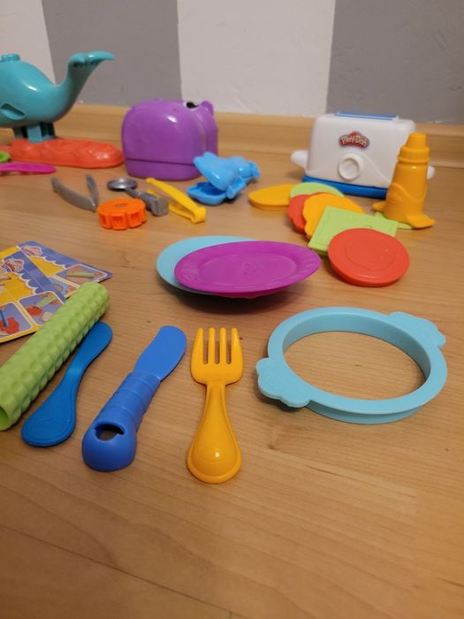 6) Zestaw Play Doh toster maszyna do lodów hipopotam dentysta wieloryb