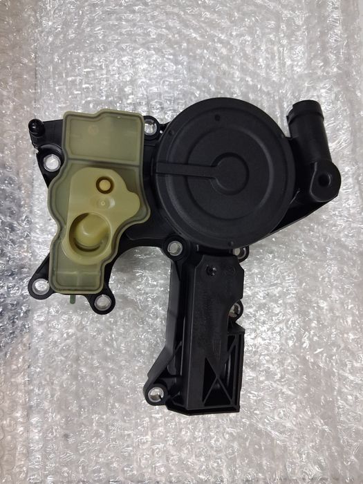 Separator oleju -odma Audi,VW, 06H 103 495  AK