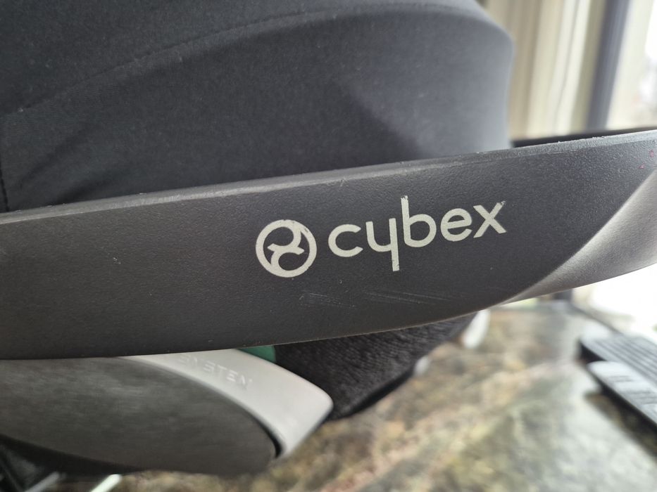 Cybex Cloud Z2 i-Size - czarny fotelik samochodowy +PREZENT