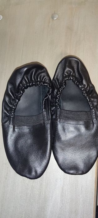 Шкіряні чешки 24.5 см