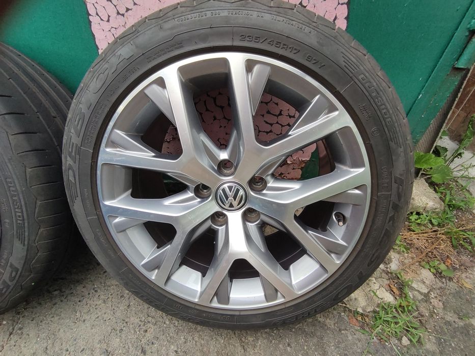 Volkswagen Tiguan Touran Passat Golf диски з гумою R17