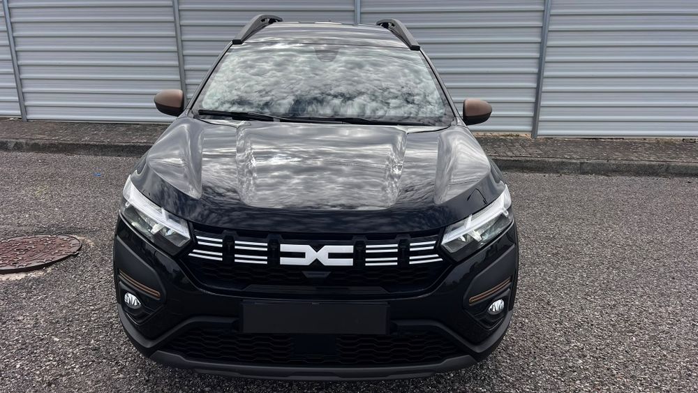 Dacia Jogger 1.0 ECO-G Bi-Fuel Extreme+ Up&Go 7L — photo 3