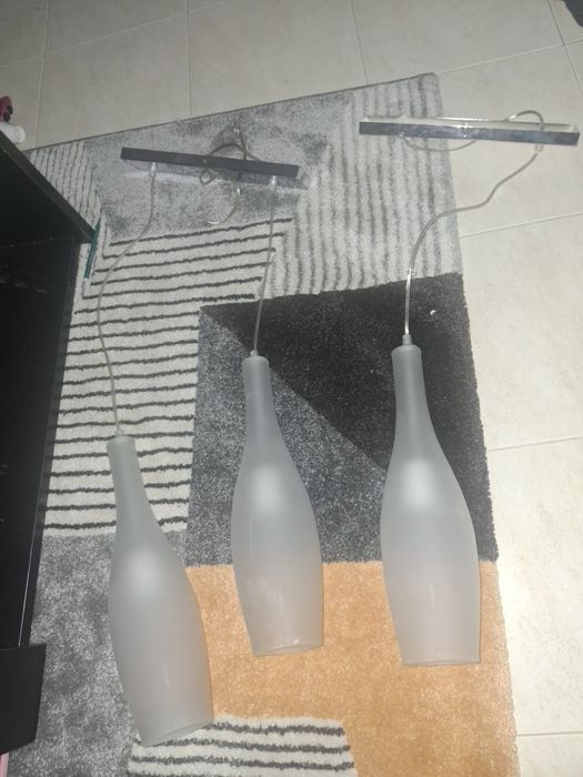 Candeeiro sala tem uma partida
