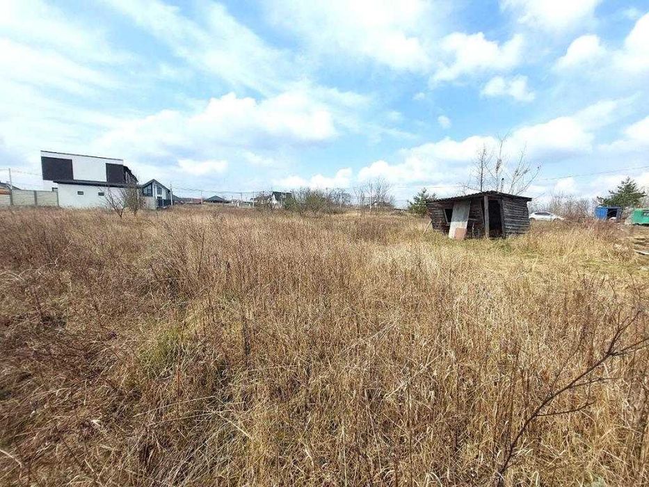 Продам земельну ділянку під забудову в Шкуринцях 5180